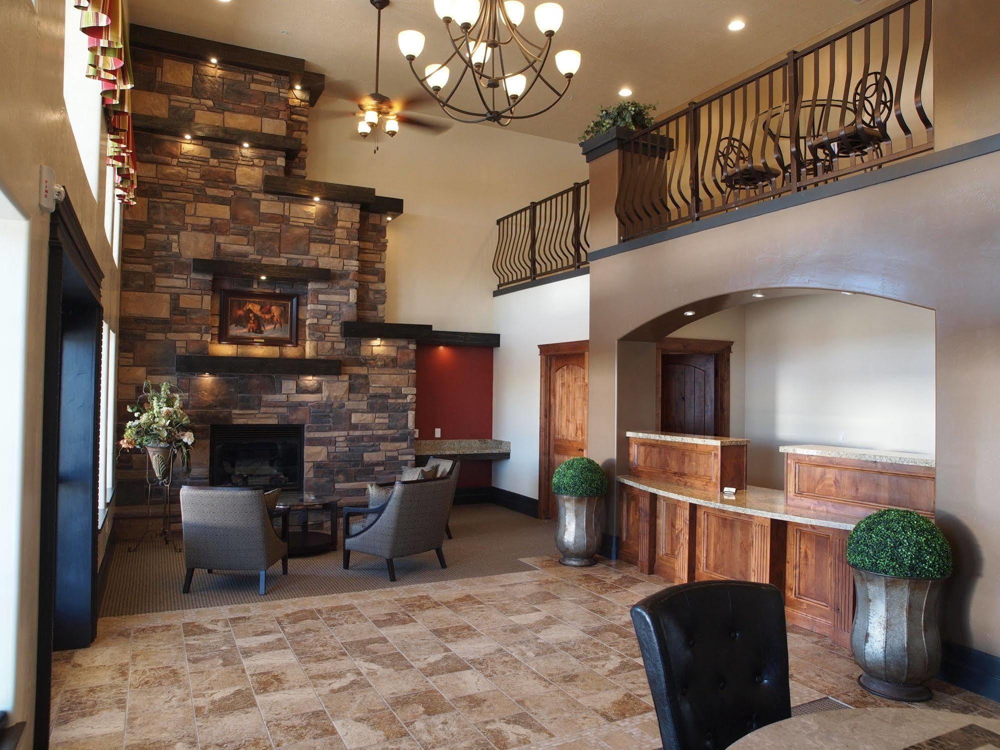Cb&M Executive Suites Roosevelt Exterior photo